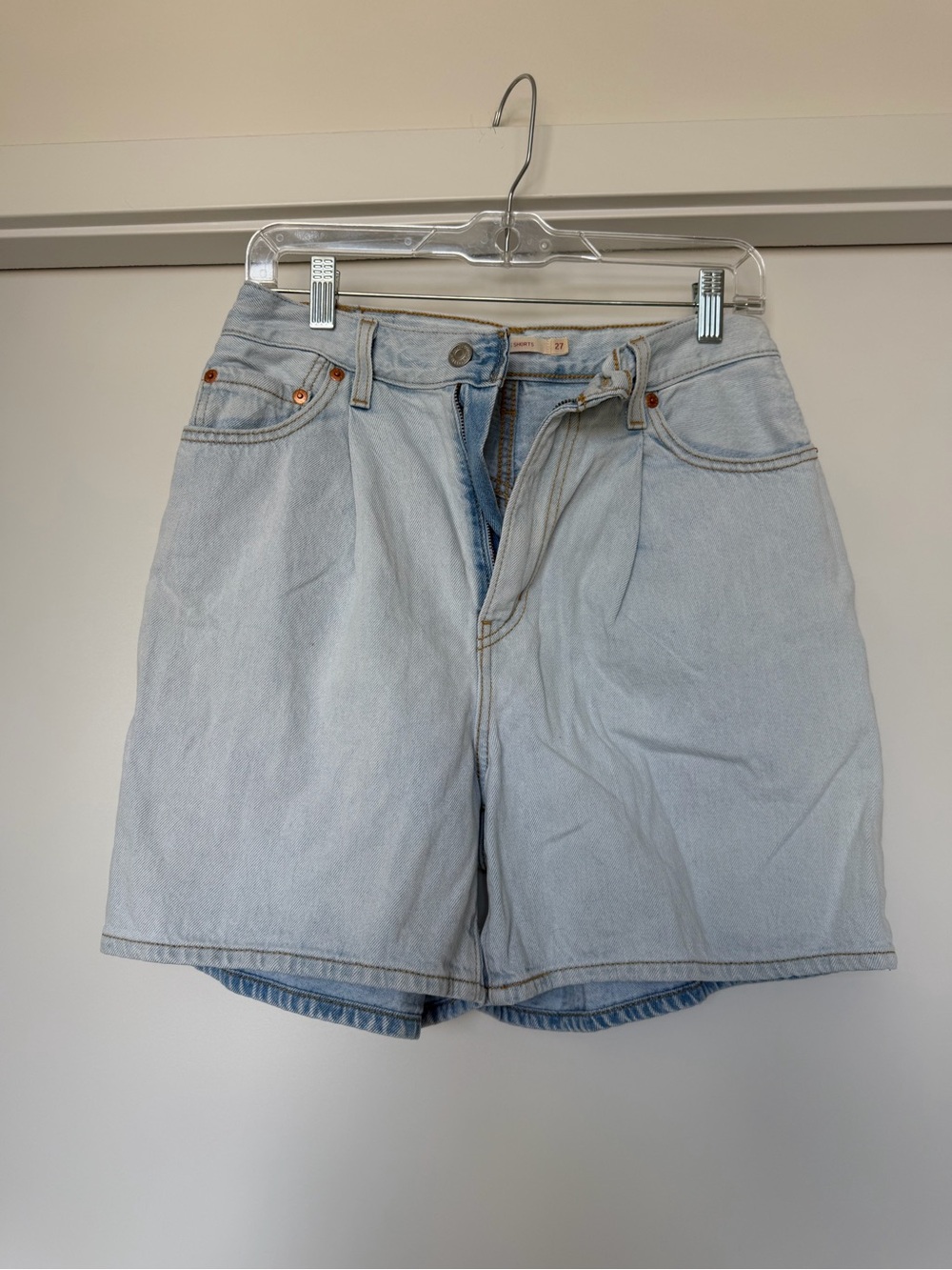 Levi’s Ribcage Shorts - Light Wash Denim Women’s Shorts - Classic High Waist
